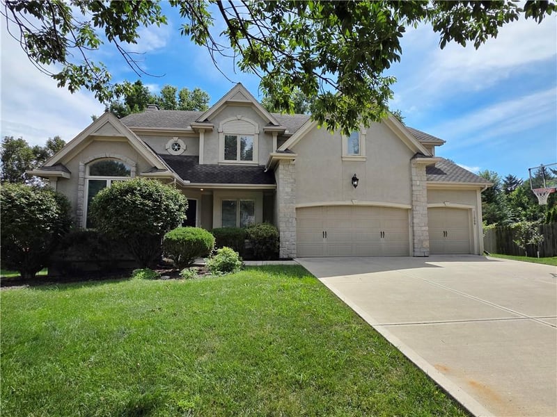 11009 W 131st St, Overland Park, KS 66213