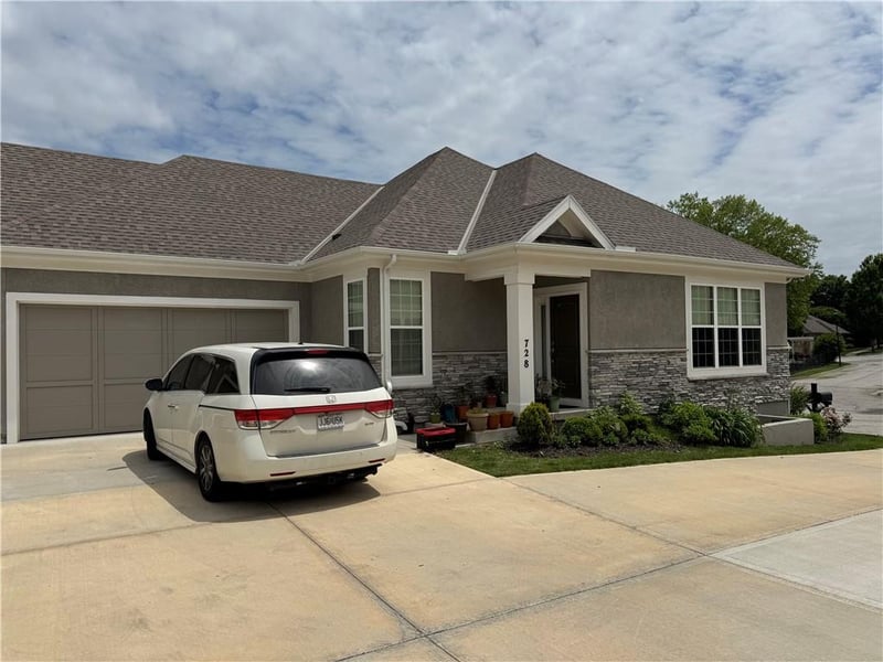 728 E 110th Ter, Kansas City, MO 64131