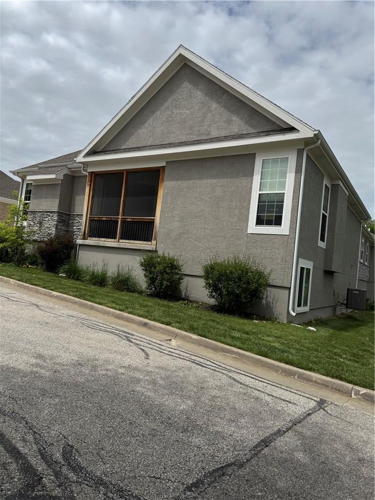 728 E 110th Ter, Kansas City, MO 64131