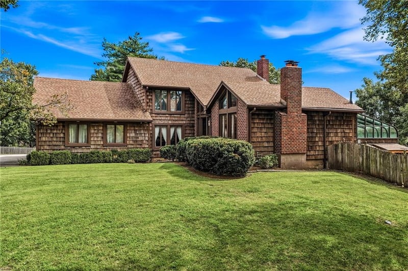 4209 W 104th Ter, Overland Park, KS 66207
