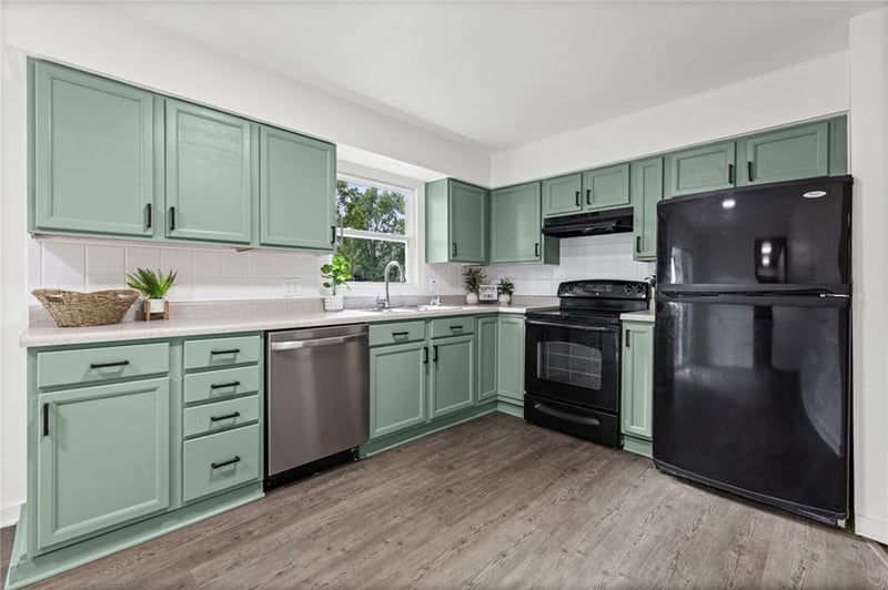 410 E Elm St, Drexel, MO 64742