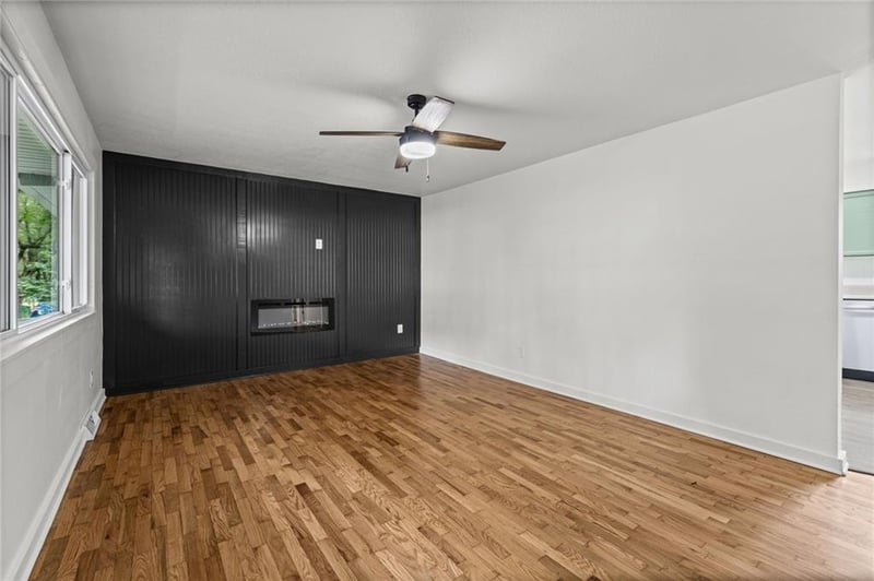 410 E Elm St, Drexel, MO 64742