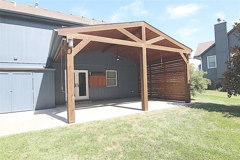 2017 Sw Post Oak Rd, Lee's Summit, MO 64082