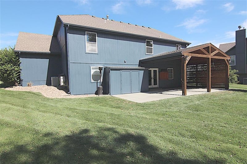 2017 Sw Post Oak Rd, Lee's Summit, MO 64082