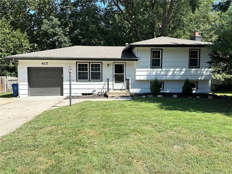 417 Melrose St, Liberty, MO 64068