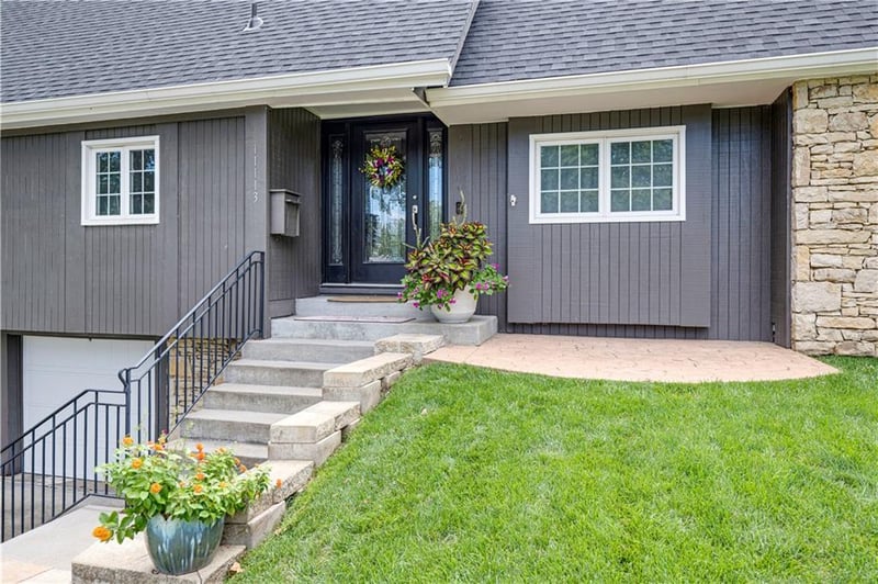 11113 W 99th Pl, Overland Park, KS 66214