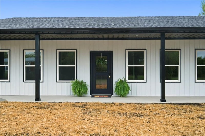 1845 Lafayette Dr, Odessa, MO 64076