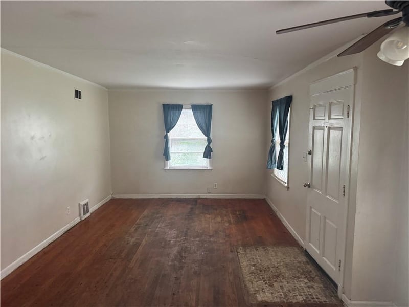 9708 E 67th Ter, Raytown, MO 64133