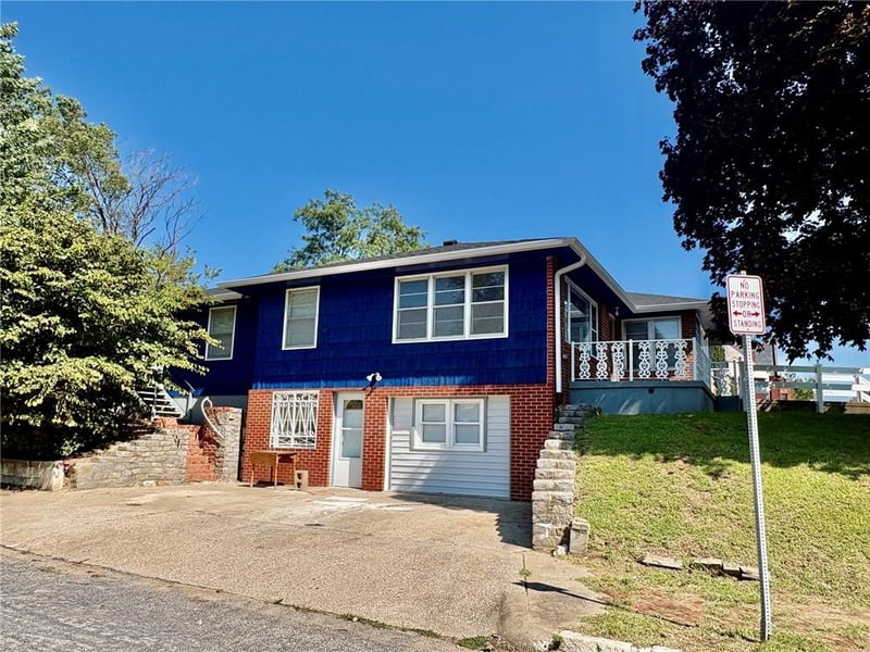 1101 Charles St, St Joseph, MO 64501