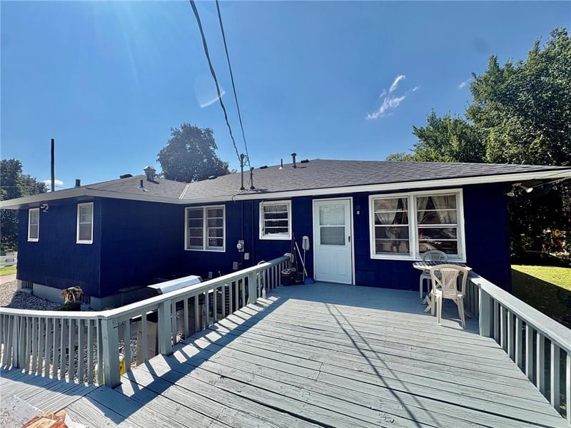 1101 Charles St, St Joseph, MO 64501