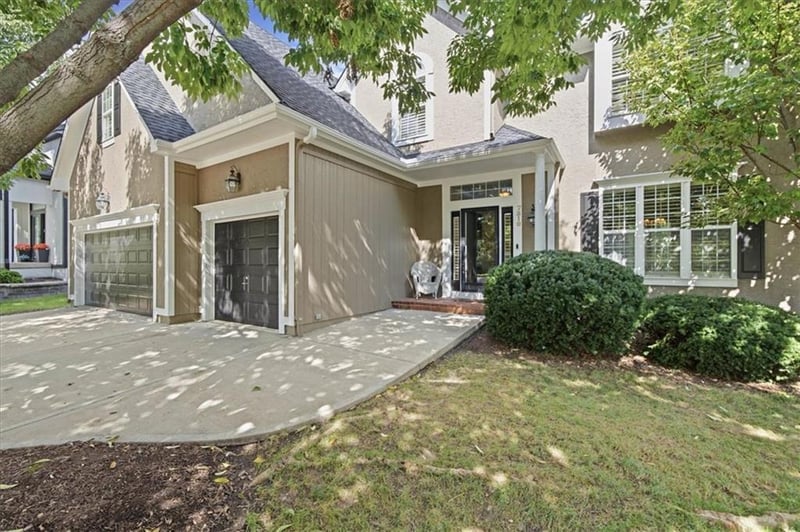 7310 W 145th Ter, Overland Park, KS 66223
