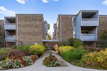 4057 Walnut St #6, Kansas City, MO 64111