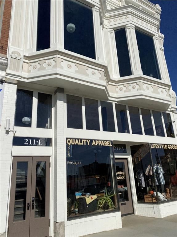 211 N Broadway St, Pittsburg, KS 66762