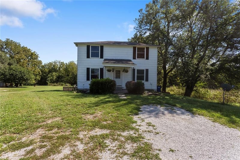 9845 Evening Star Rd, Eudora, KS 66025