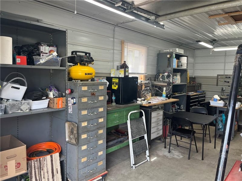 115 W 7th St, Wellsville, KS 66092