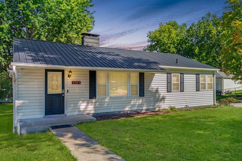 1701 Rosewood Ln, Chillicothe, MO 64601