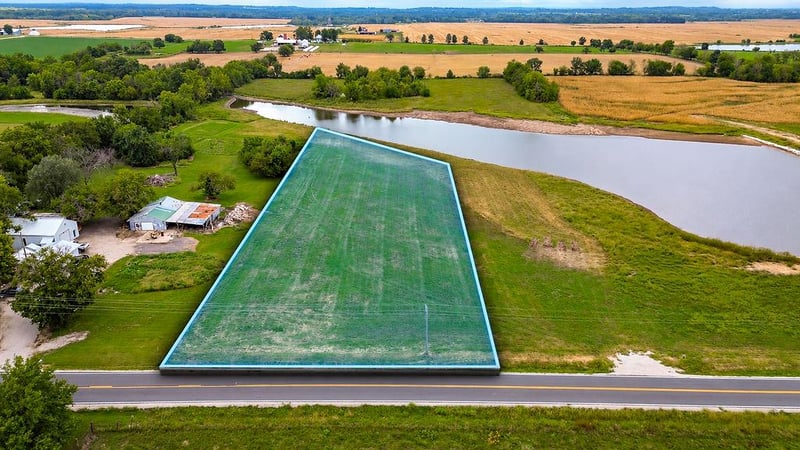 E State Rt 2 Hw, Harrisonville, MO 64701