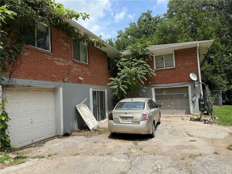 4203-4207 N Askew Ave, Kansas City, MO 64117