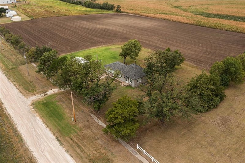 411 West Main St, Other, KS 67664