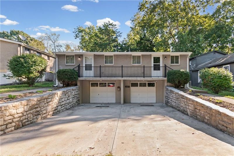 2429 S Harvard Ave, Independence, MO 64052