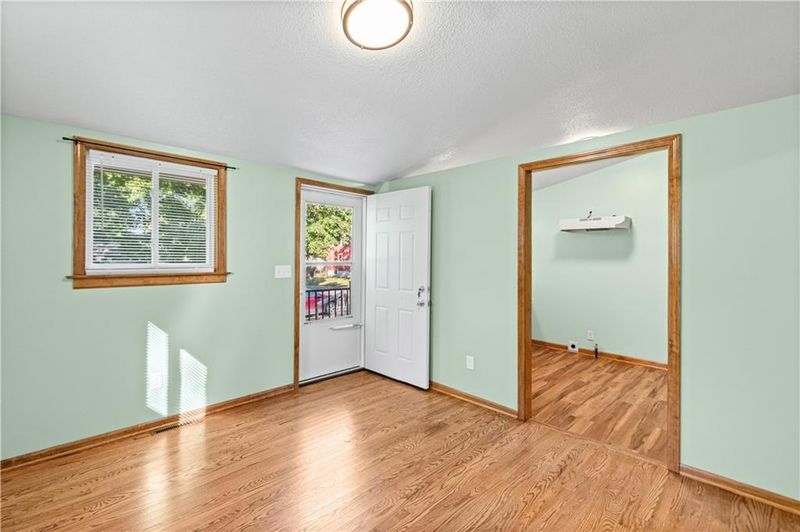 2429 S Harvard Ave, Independence, MO 64052