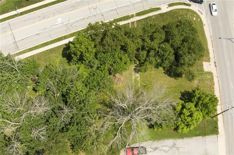 6702 W 151st St, Overland Park, KS 66223