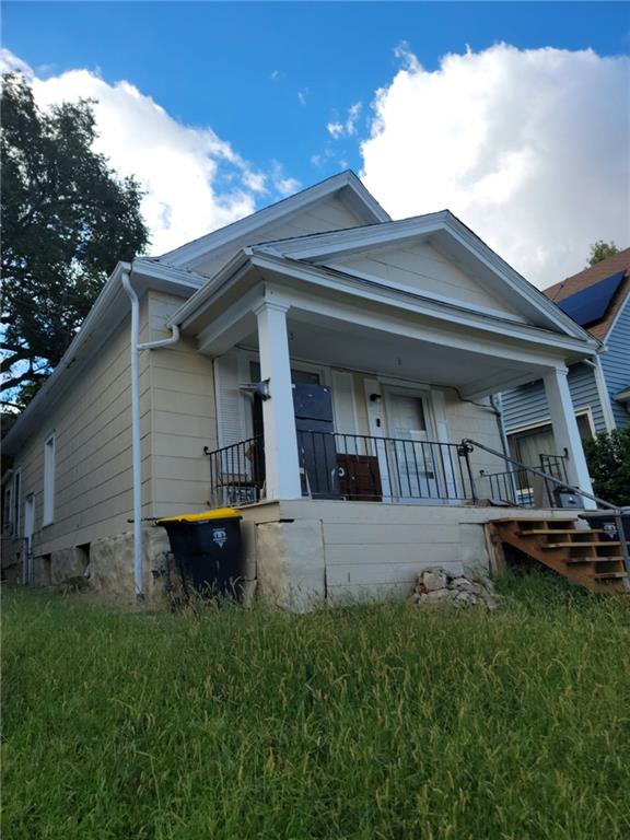 220 N Elmwood Ave, Kansas City, MO 64123