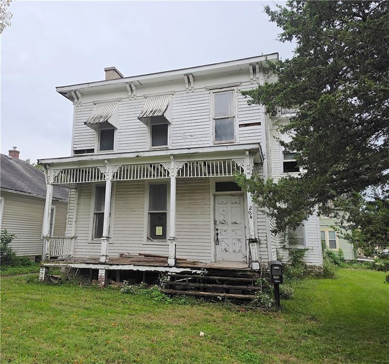 204 S Elm St, Ottawa, KS 66067