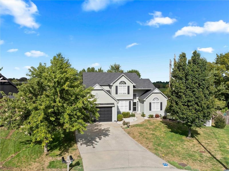 3202 Junction Dr, Harrisonville, MO 64701