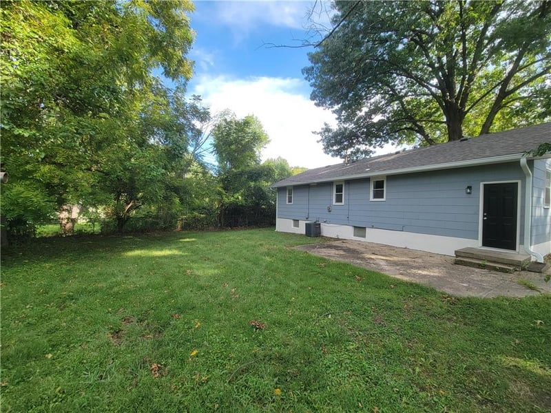 9336 E East 25th Terrace South Ter S, Independence, MO 64052