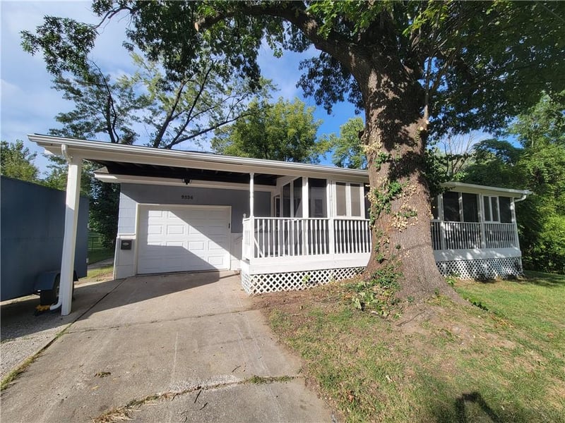 9336 E East 25th Terrace South Ter S, Independence, MO 64052