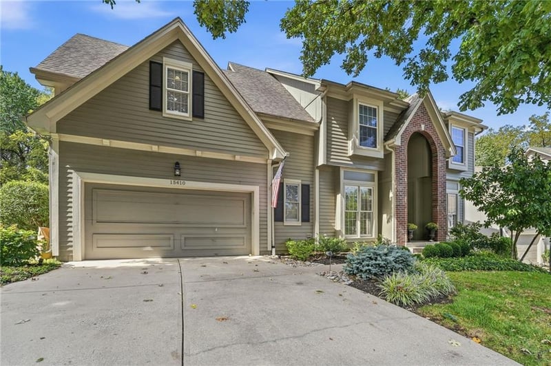 15410 Horton Ln, Overland Park, KS 66223