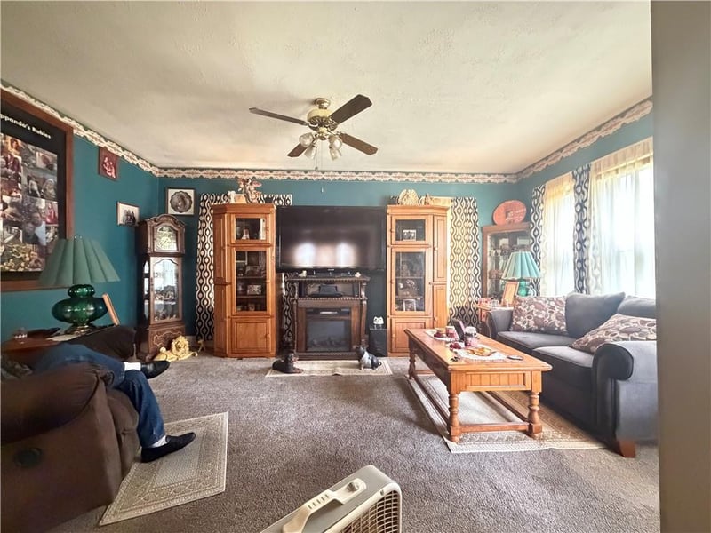 3140 Mitchell Ave, St Joseph, MO 64507
