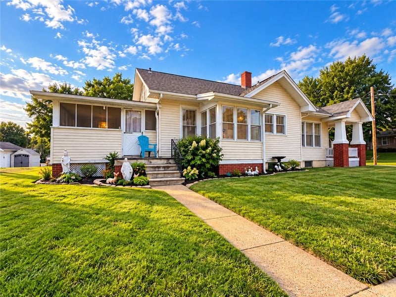 3140 Mitchell Ave, St Joseph, MO 64507