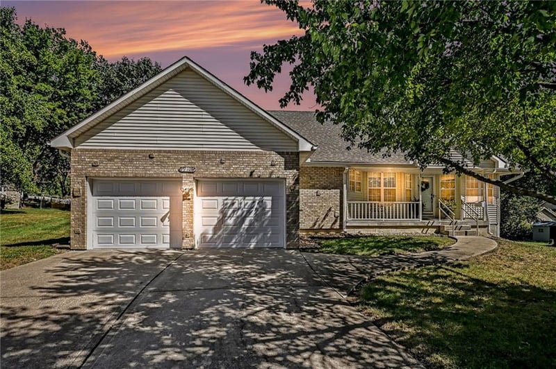 19108 E 27th St Ct, Independence, MO 64057