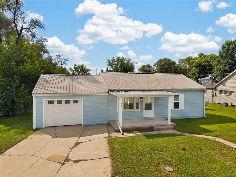 411 Grandview St, Richmond, MO 64085