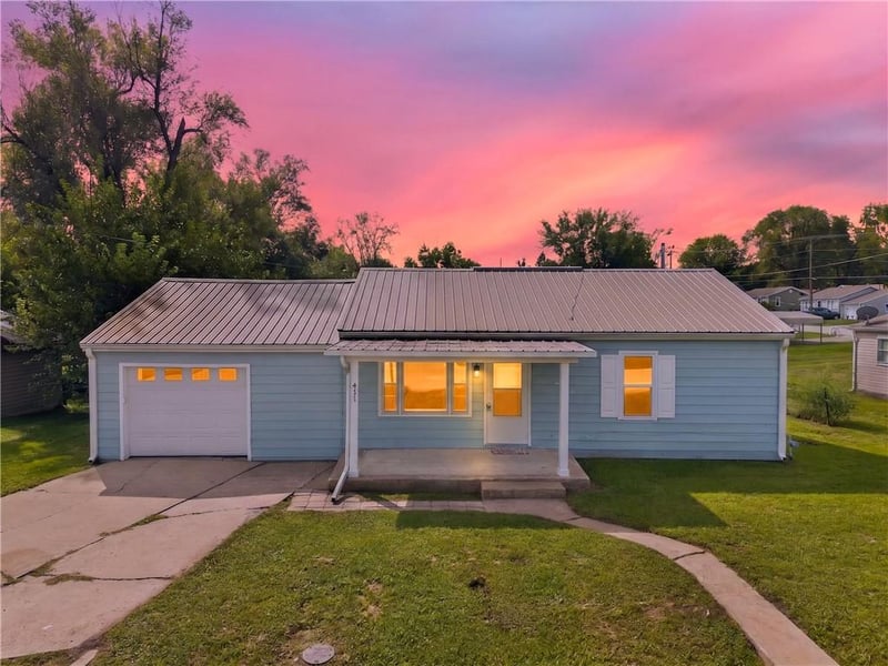 411 Grandview St, Richmond, MO 64085