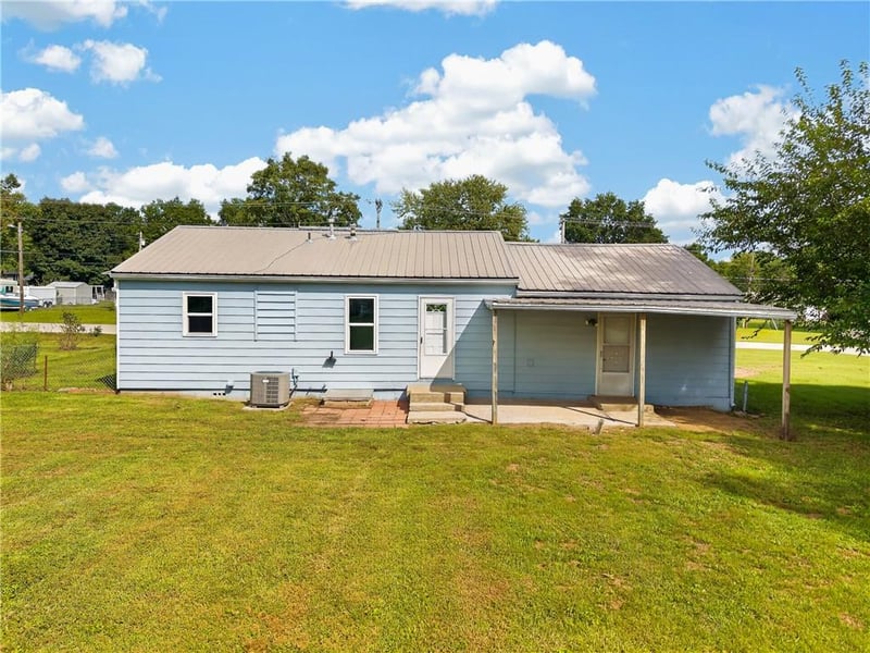 411 Grandview St, Richmond, MO 64085