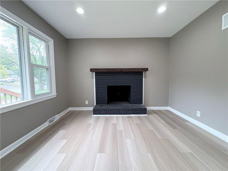 6110 E 148th Ter, Grandview, MO 64030