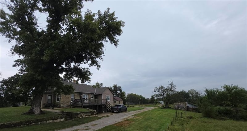 15 and 31 S 98th St, Edwardsville, KS 66111