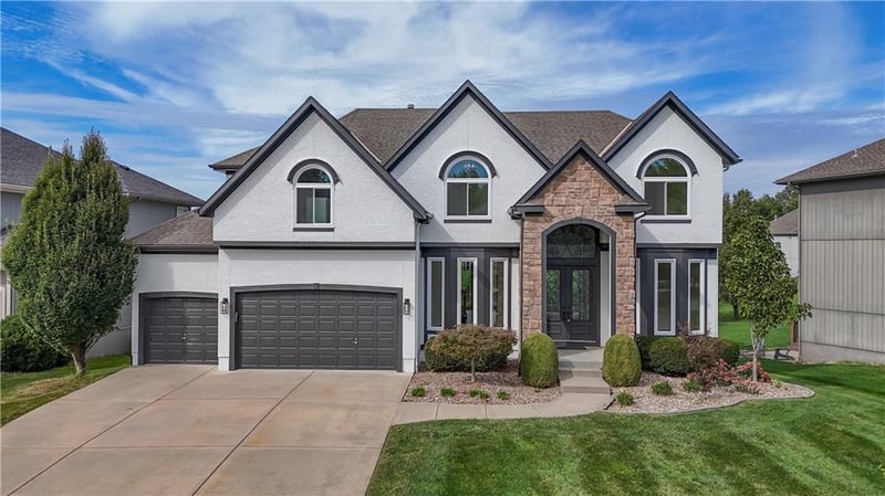 16004 Ballentine St, Overland Park, KS 66221