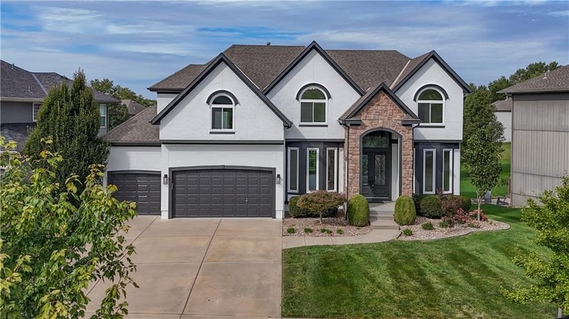 16004 Ballentine St, Overland Park, KS 66221