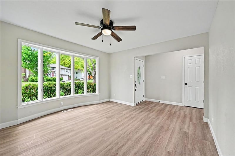 4412 E 104th St, Kansas City, MO 64137