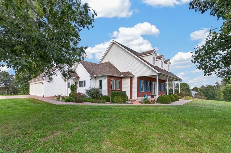 19616 NE 129th St, Kearney, MO 64060