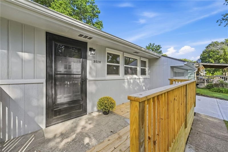 3028 S Hedges Ave, Independence, MO 64052