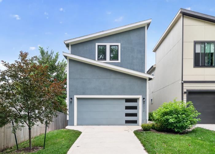 4334 Forest Ave, Kansas City, MO 64110