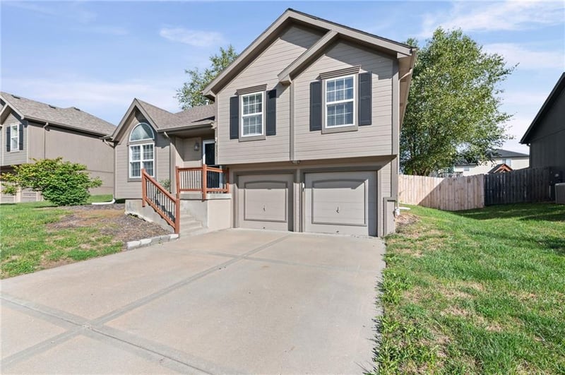 9100 NE 116th Ter, Kansas City, MO 64157