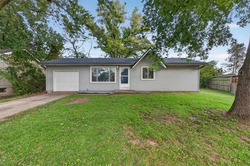 315 N 82nd Ter, Kansas City, KS 66112