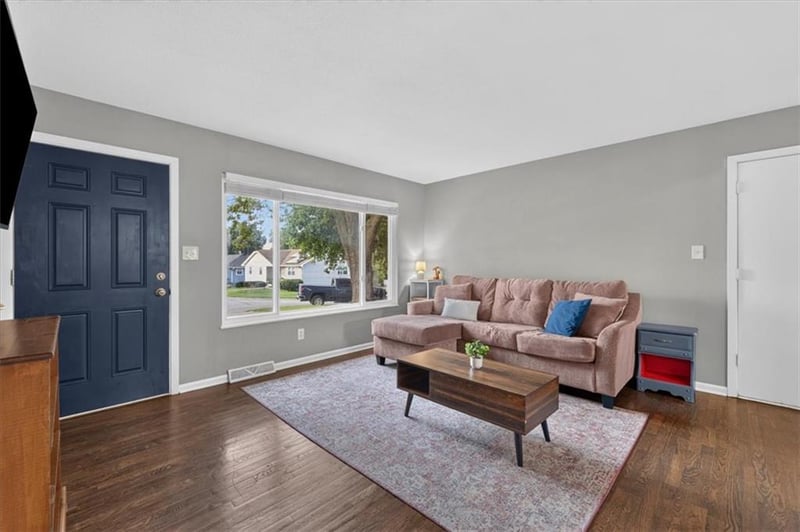 315 N 82nd Ter, Kansas City, KS 66112