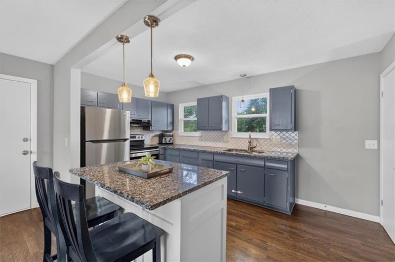 315 N 82nd Ter, Kansas City, KS 66112